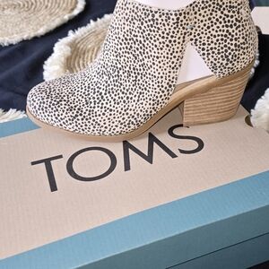 TOMS Booties